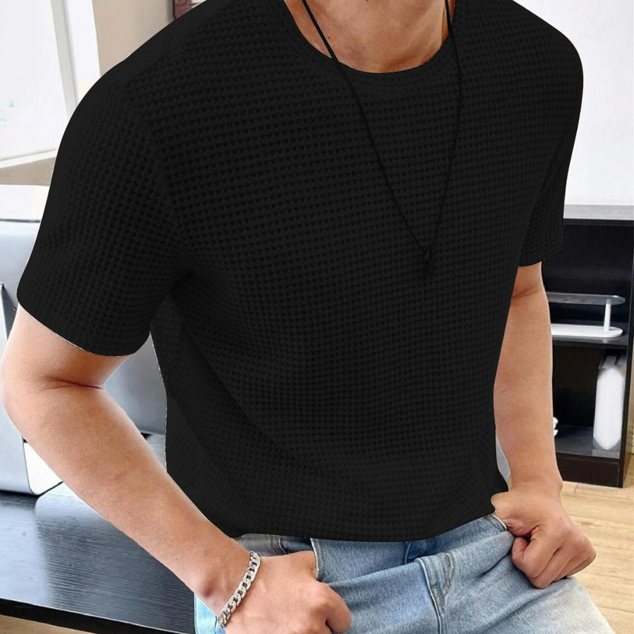 Manfinity Hypemode Men Solid T-shirt - BUYZ.IN | Trendsetter Men's wear
