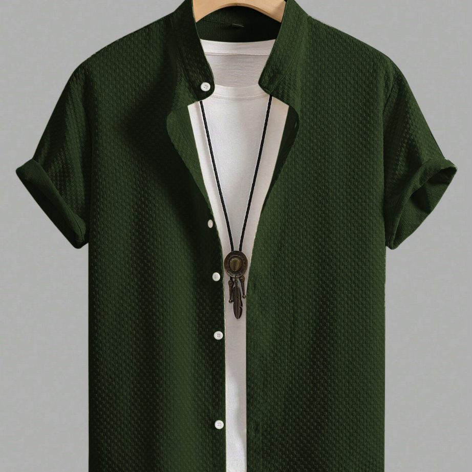 Green Men Regular Fit Solid Casual Half Sleeves Shirt - BUYZ.IN | Trendsetter Men's wear