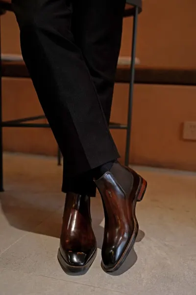 Premium Leather mens cuban heel chelsea boots Alternate